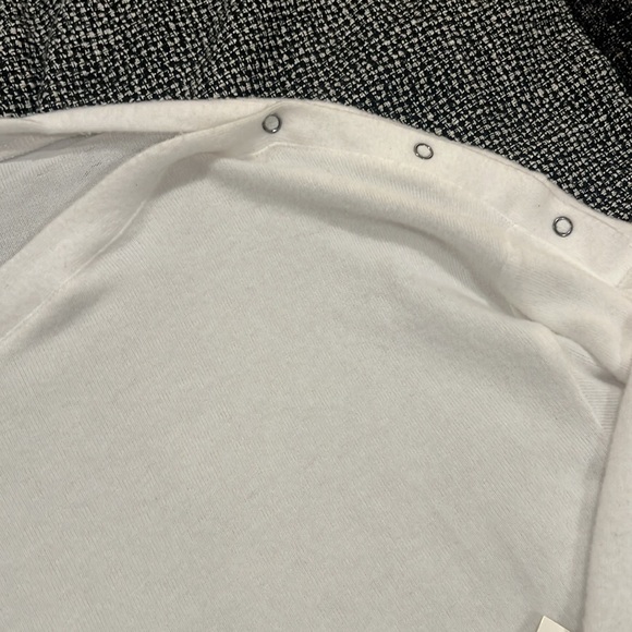 Theo & Spence Off The Shoulder White Sweater - Picture 2 of 4